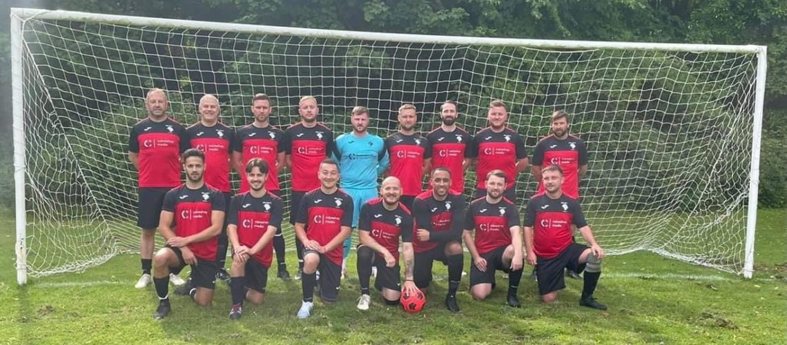 Cakeshop Media sponsor Red Lion of Dover Men's Sunday League Football